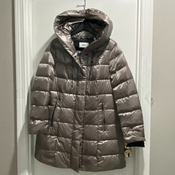 DKNY F2024 Cozy Long 700 Premium Duck Down Puffer Zip Up Hood Coat Jacket  XL - Picture 1 of 10